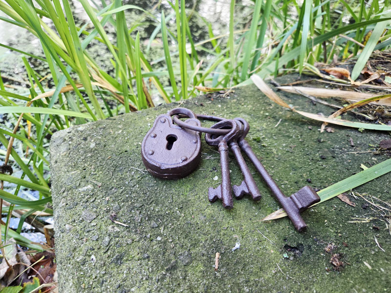 Dekoratives Schlüsselbund mit Schloss Gusseisen
