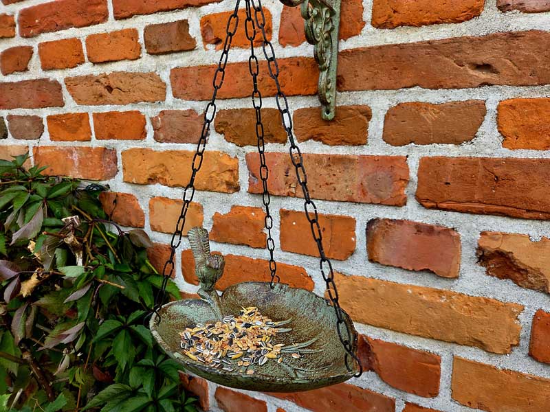 Hängende Vogeltränke "Blattform" Gusseisen Antiklackierung