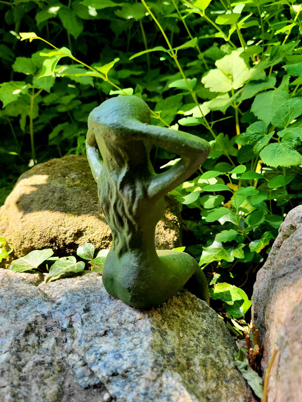 Meerjungfrau Deko im Garten