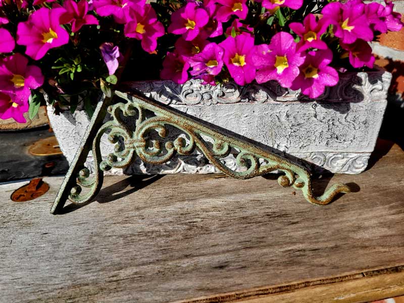 Wandhalterung 24cm Wandhaken für Blumenampeln Gusseisen Antiklackierung